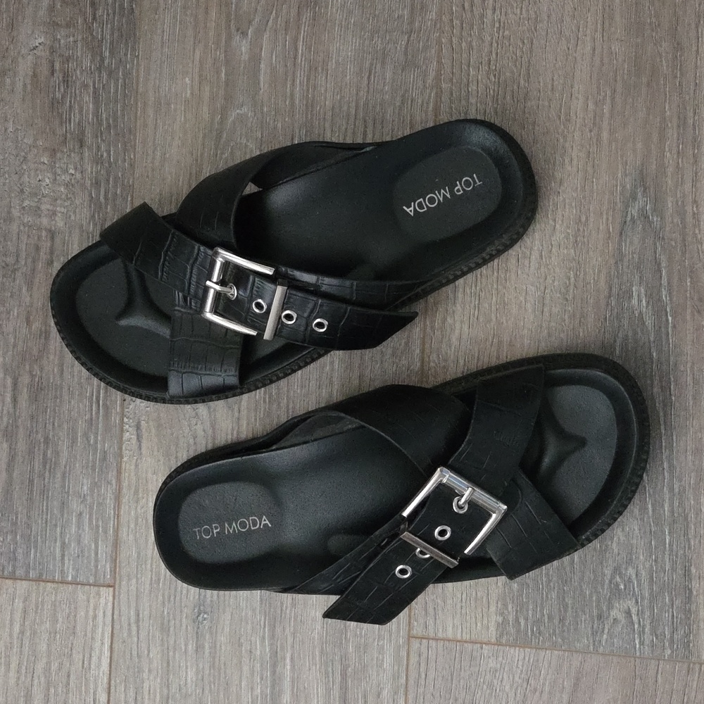 TOP Moda Black Croc-Embossed Sandals - Picture 3 of 8